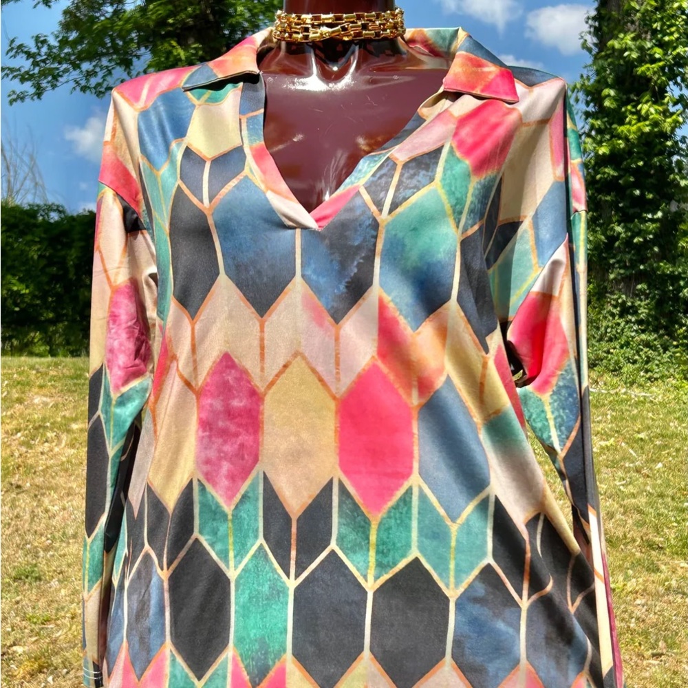 Color Block V- Neck Blouse
